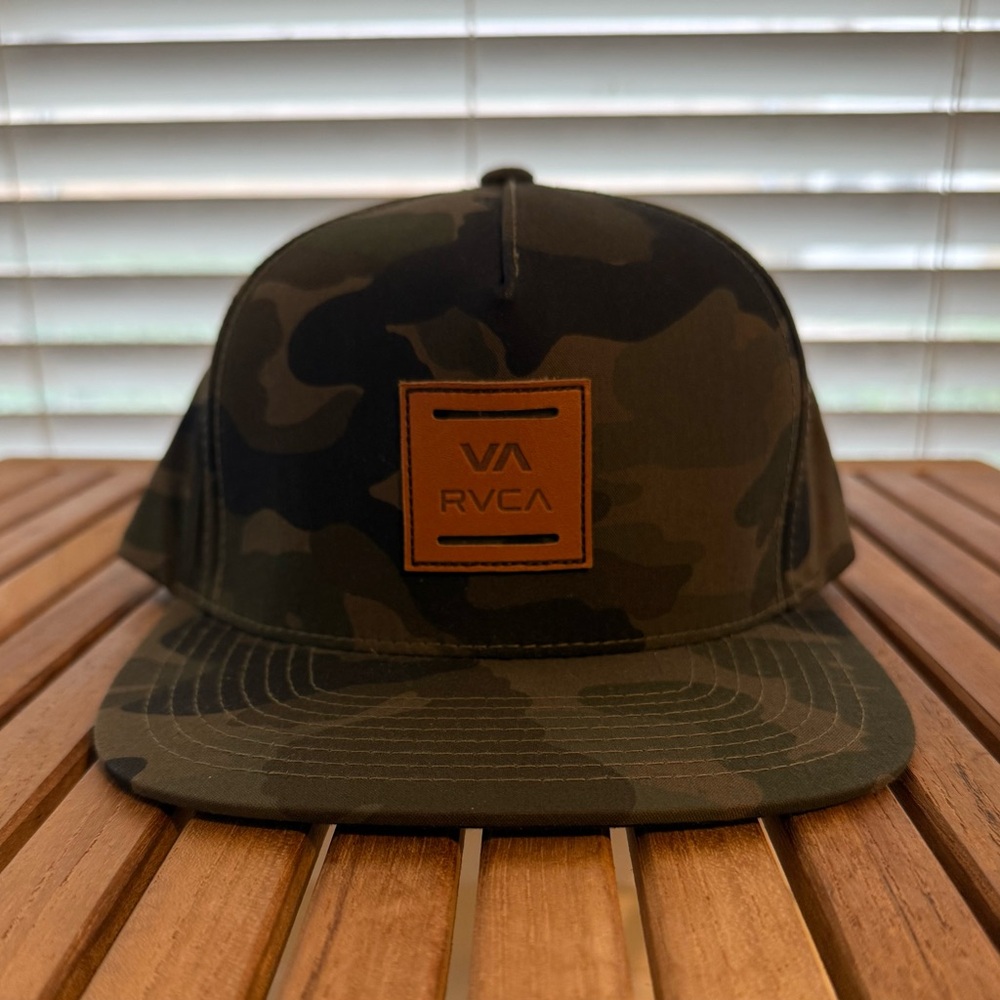 NWOT RVCA Camo Snapback Hat